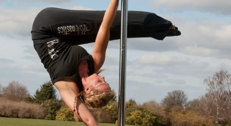 Twisted Grip in Pole Dancing