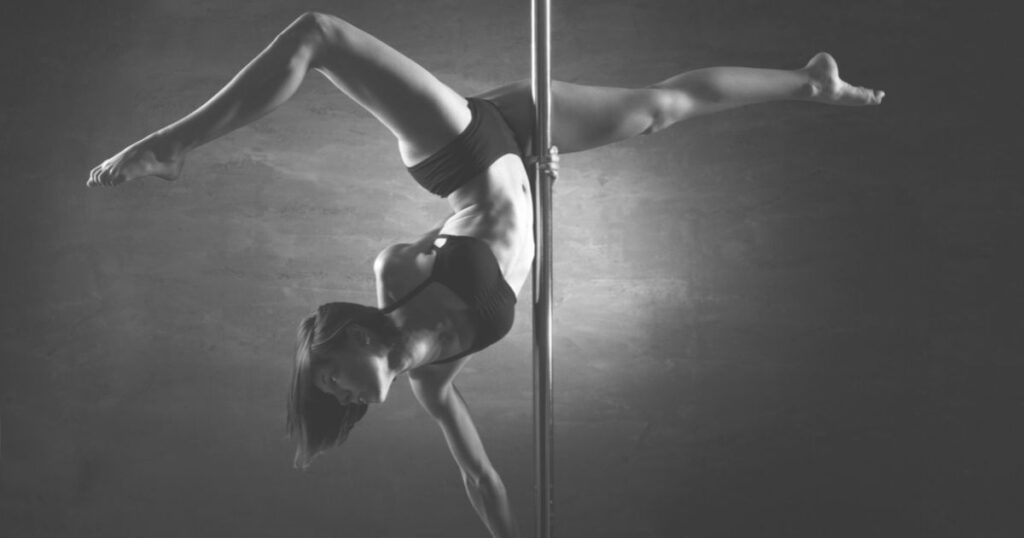 How much do pole dancers make - pole dancer's salary
