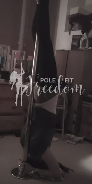 Headstand on a pole at home